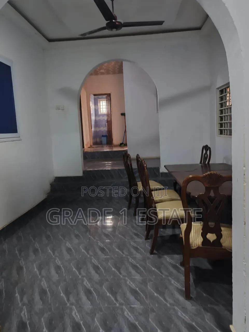 4bdrm House in Grade  1 Estate, Kumasi Metropolitan for rent