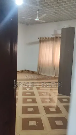 4bdrm House in Grade  1 Estate, Kumasi Metropolitan for rent
