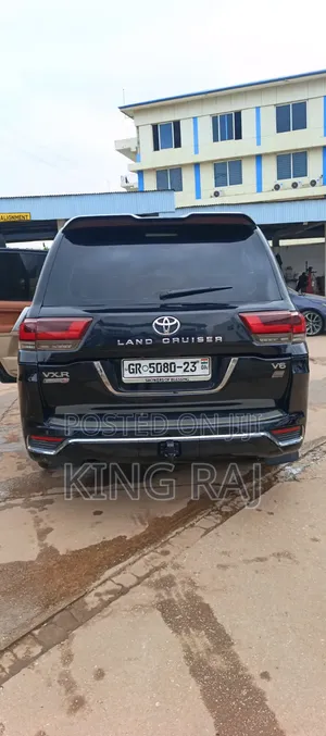 Toyota Land Cruiser 2012 Black