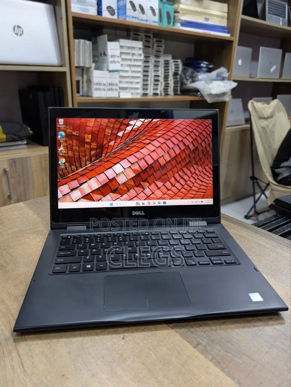 Laptop Dell Latitude 3390 2-in-1 8GB Intel Core i5 SSD 256GB