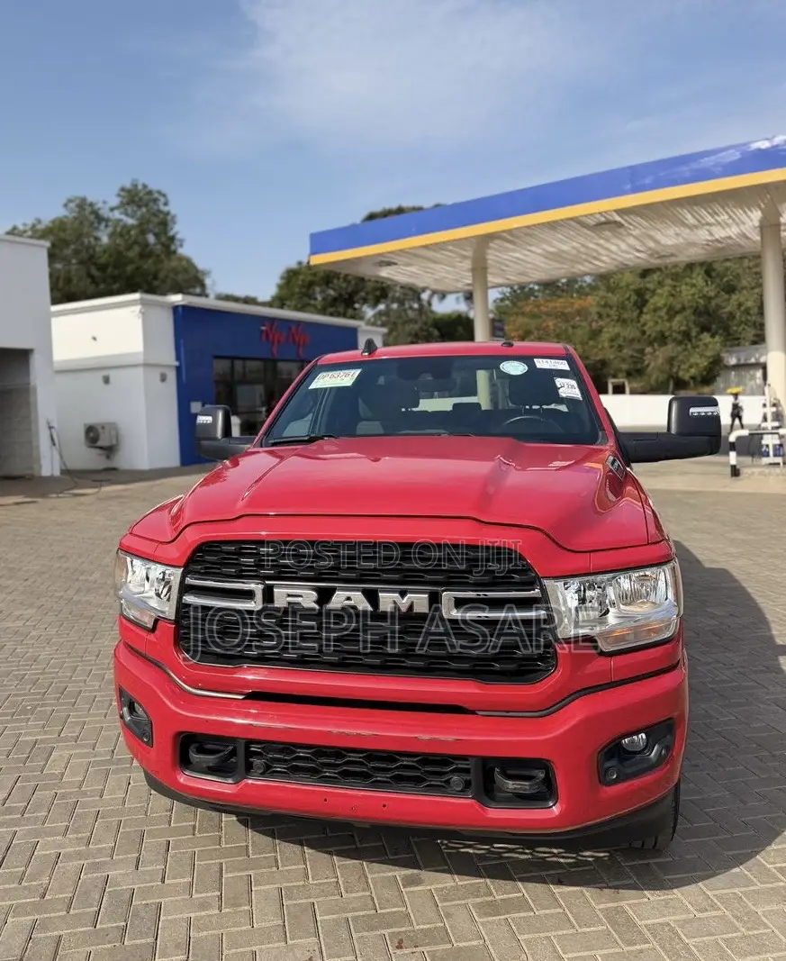 RAM 2500 Big Horn Crew Cab 4WD LB 2024 Red