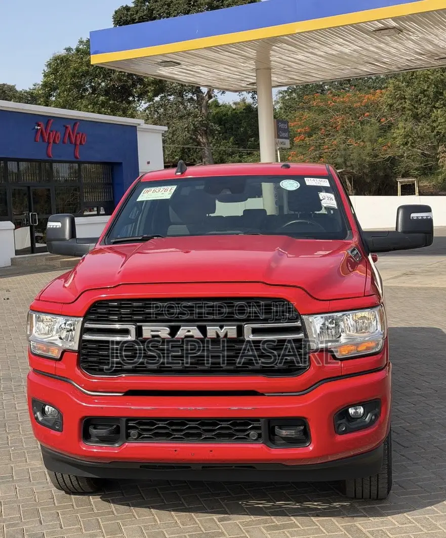 RAM 2500 Big Horn Crew Cab 4WD LB 2024 Red