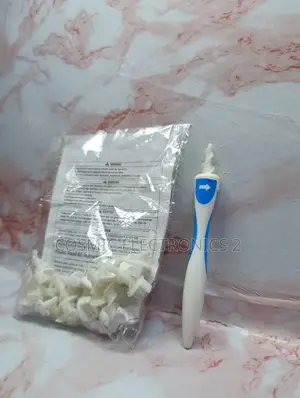 Safe Earwax Removal Tool Kit With 16 Silicone Tips