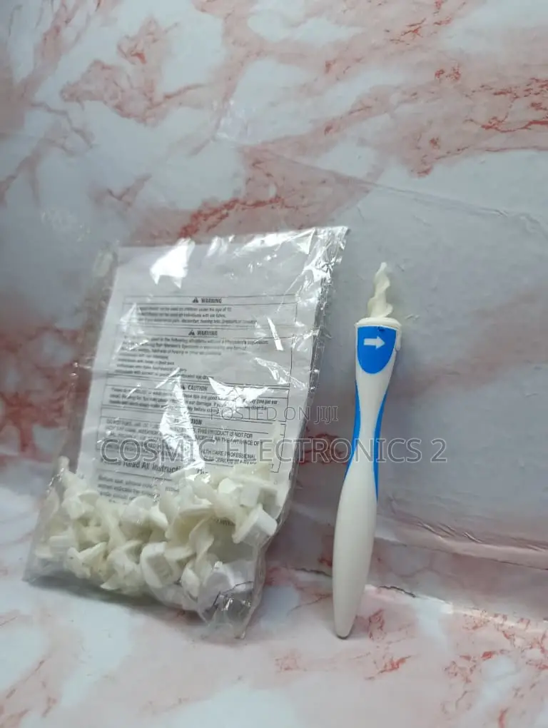 Safe Earwax Removal Tool Kit With 16 Silicone Tips