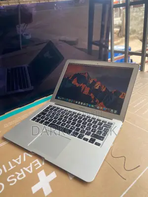 Laptop Apple MacBook Air 8GB Intel Core i5 SSD 256GB