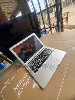 Laptop Apple MacBook Air 8GB Intel Core i5 SSD 256GB