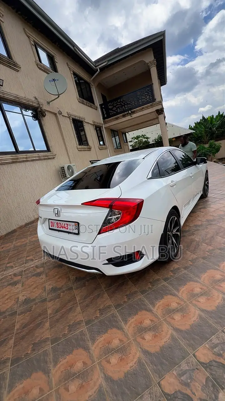 Honda Civic EX Sedan 2019 White