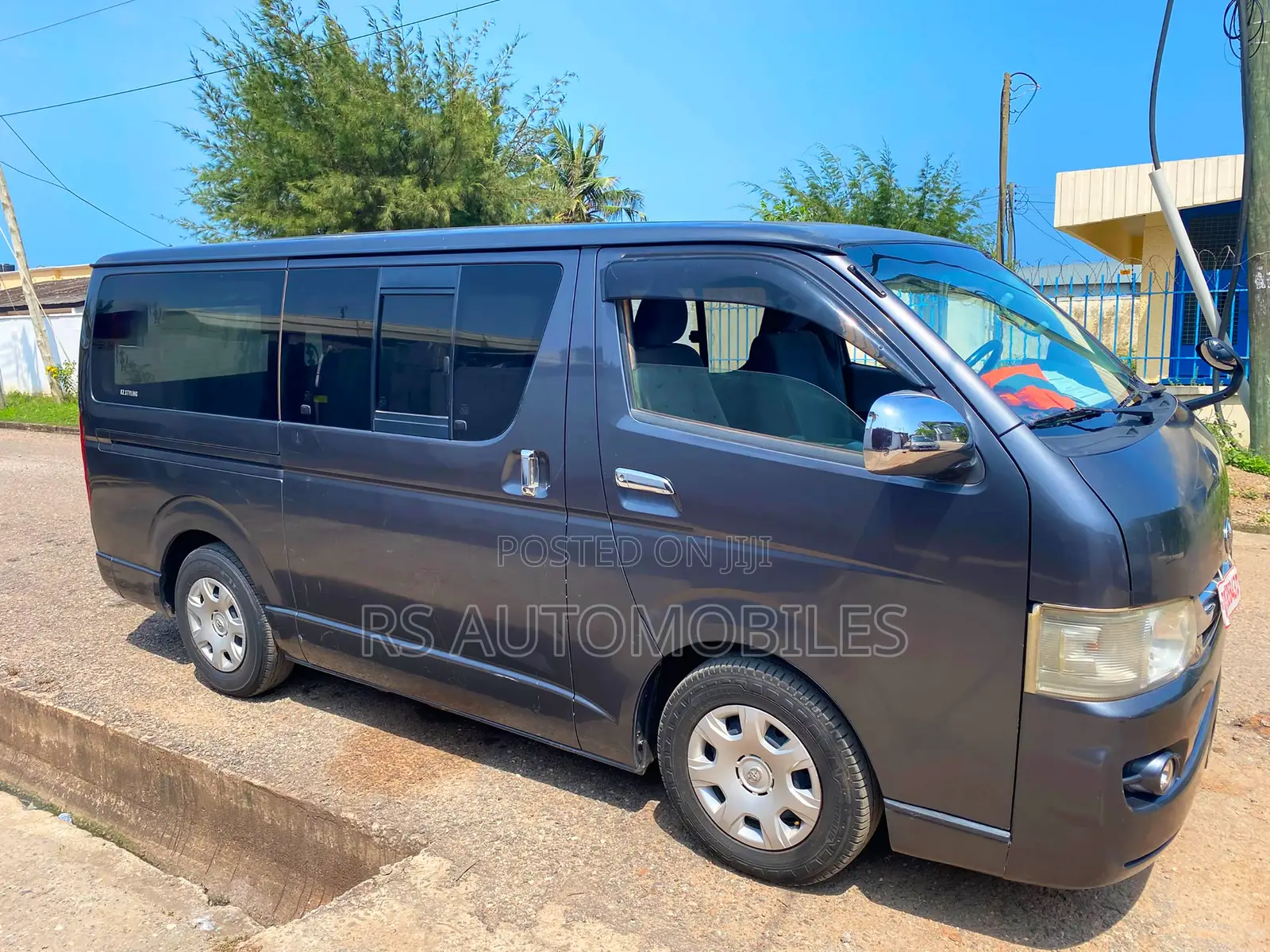 Toyota HiAce 2008 Black
