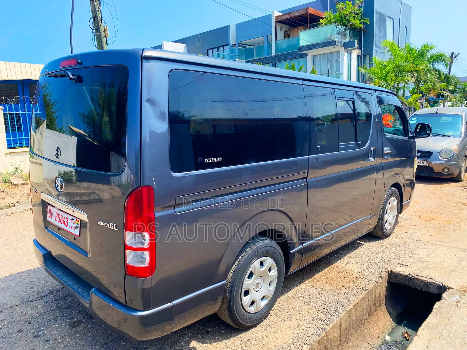 Toyota HiAce 2008 Black