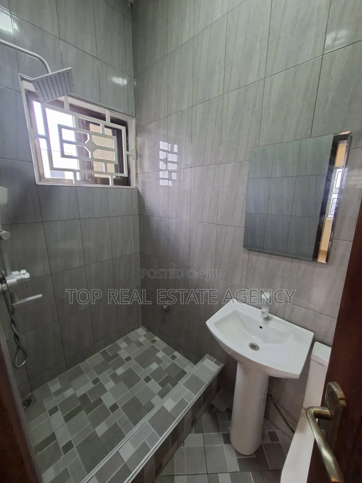 2bdrm Apartment in Pillar 2, Ga East Municipal for rent