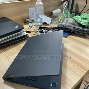 Laptop Lenovo ThinkPad T14s Gen 2 16GB Intel Core i7 SSD 512GB