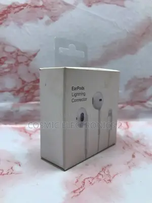 Apple Original EarPods With Lightning Connector