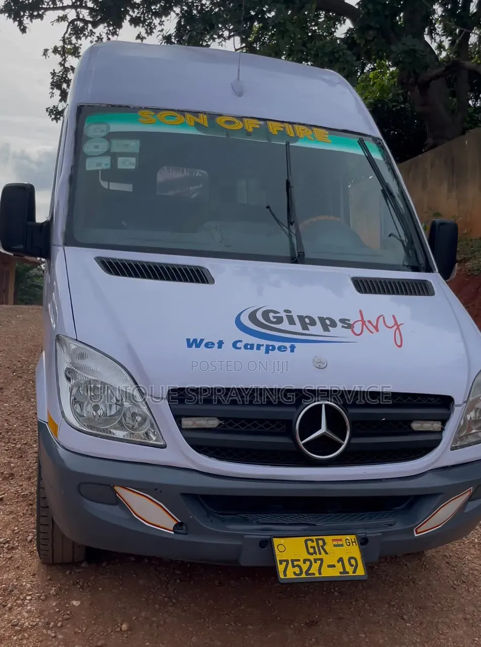 Mercedes-Benz 1113 2010 White