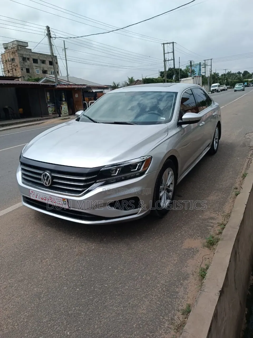 Volkswagen Passat 2021 Silver