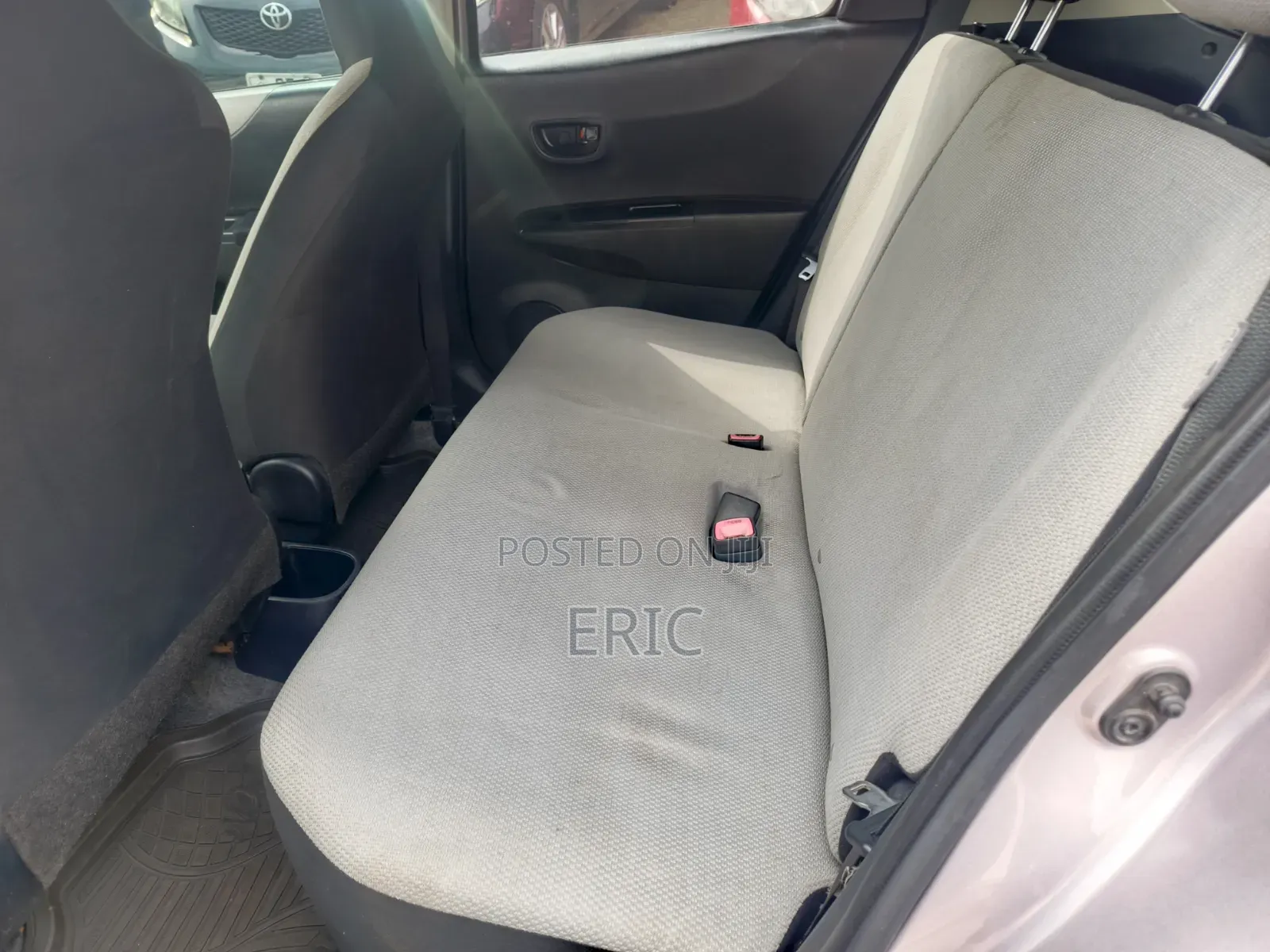 Toyota Vitz 2012 White