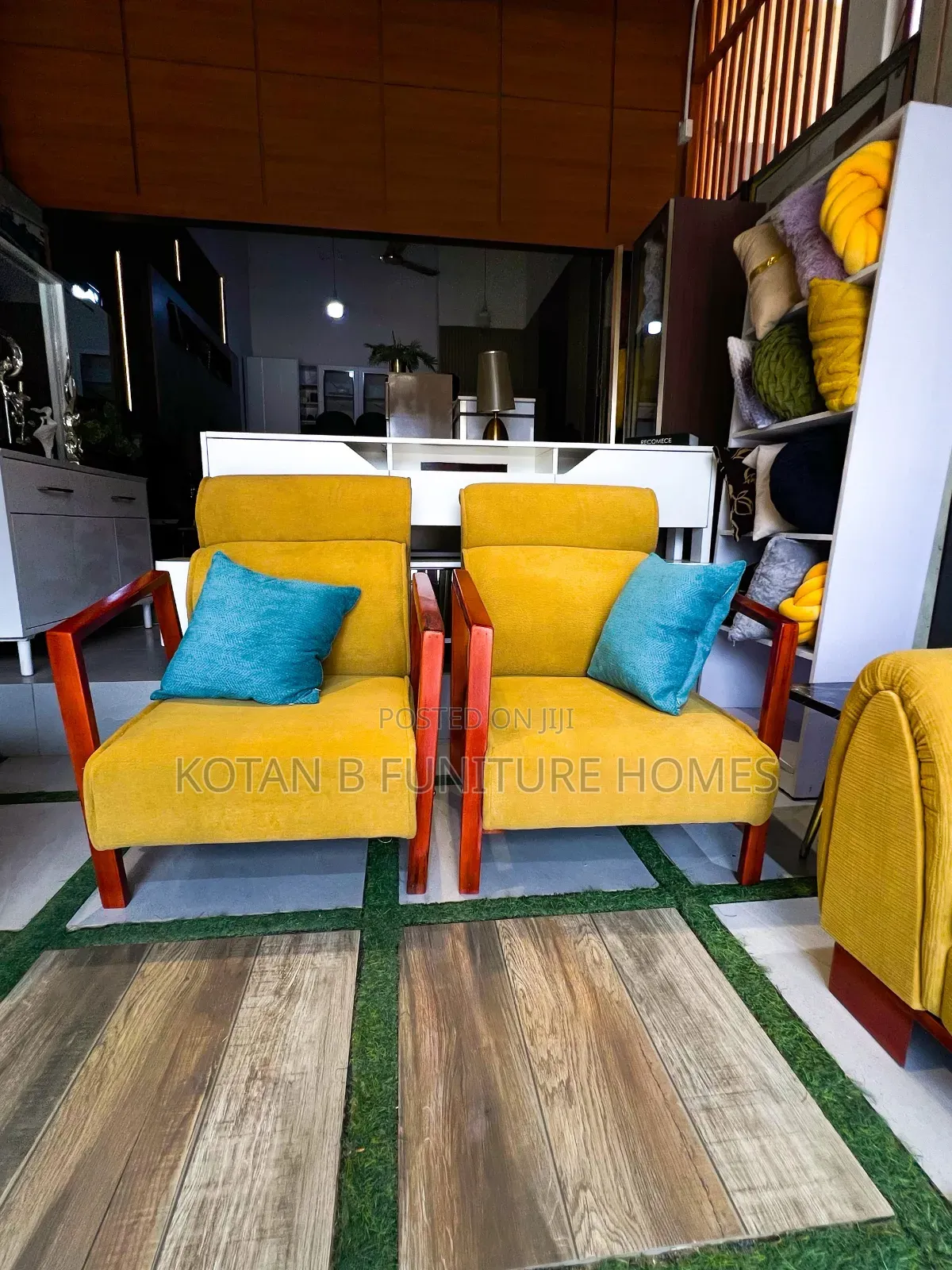 Vintage Sofa Set