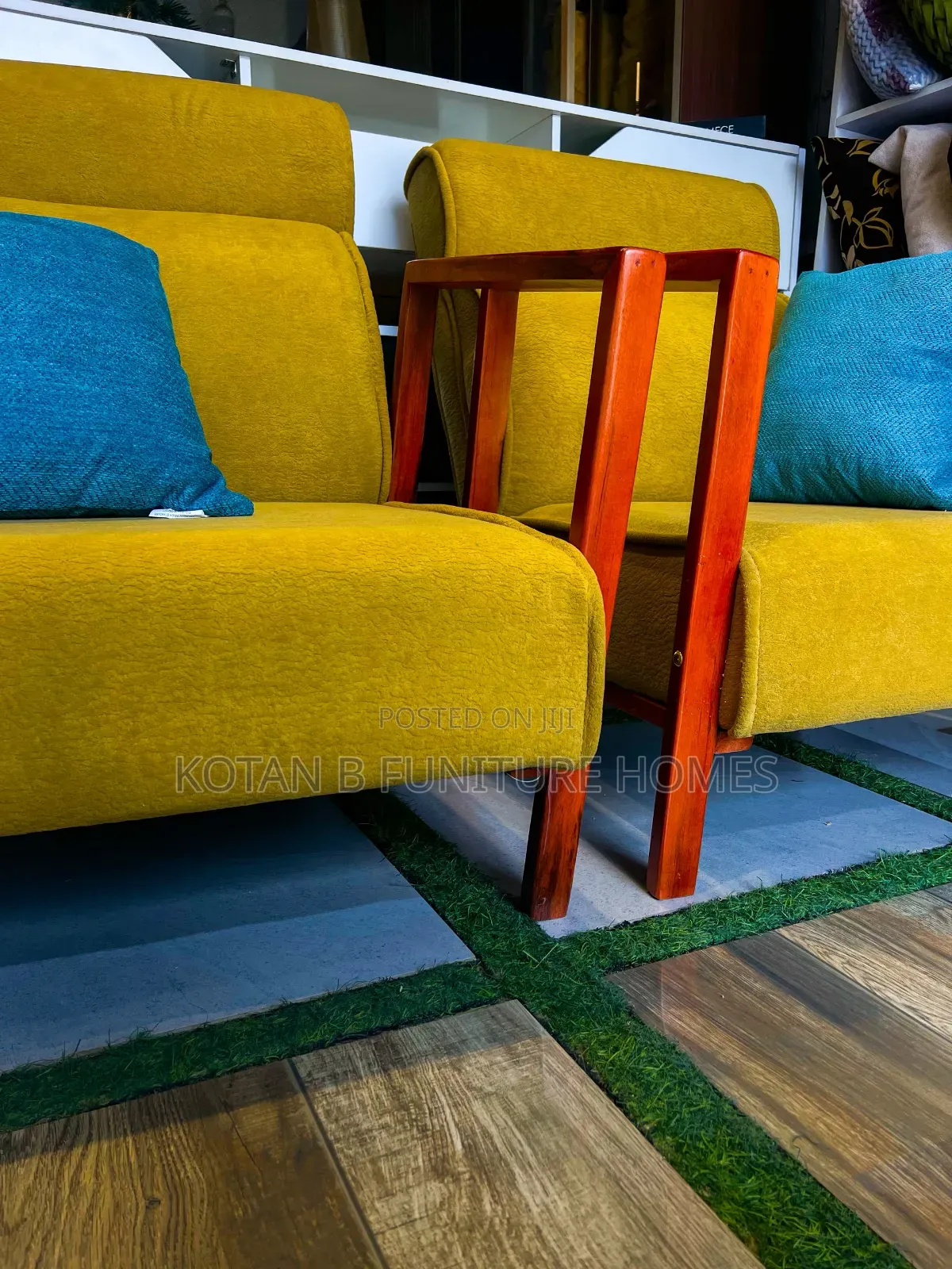 Vintage Sofa Set