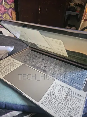 Laptop Apple MacBook Pro 2020 16GB Intel Core i7 SSD 512GB