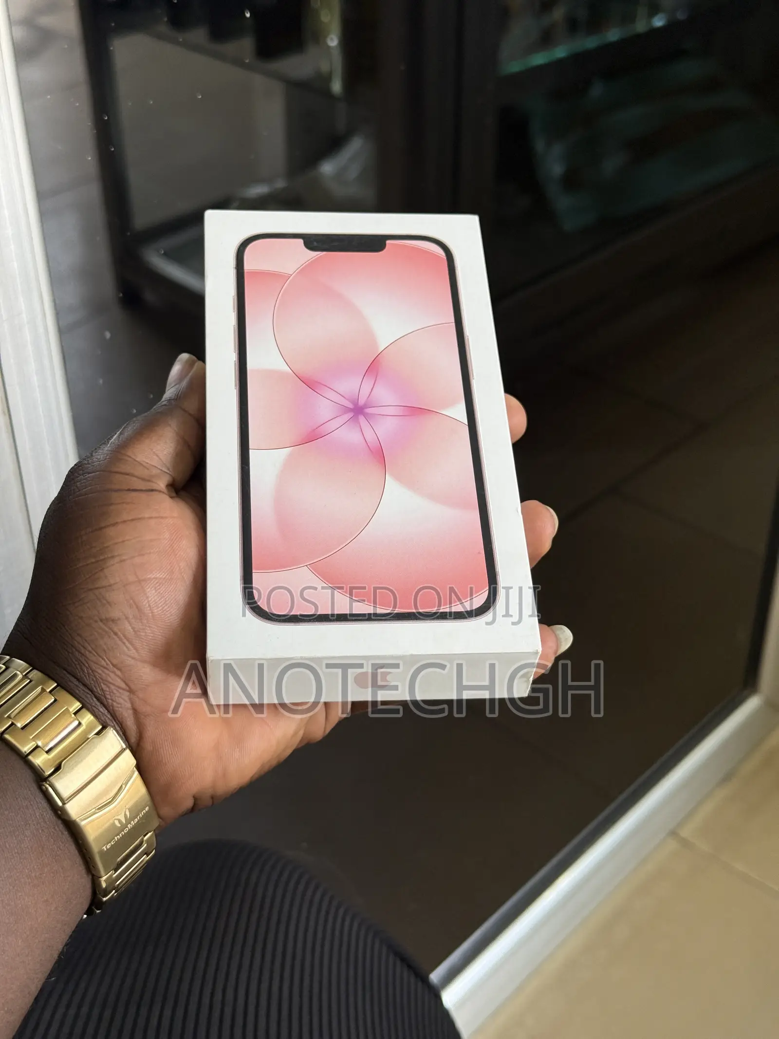 New Apple iPhone 17e 256 GB Pink