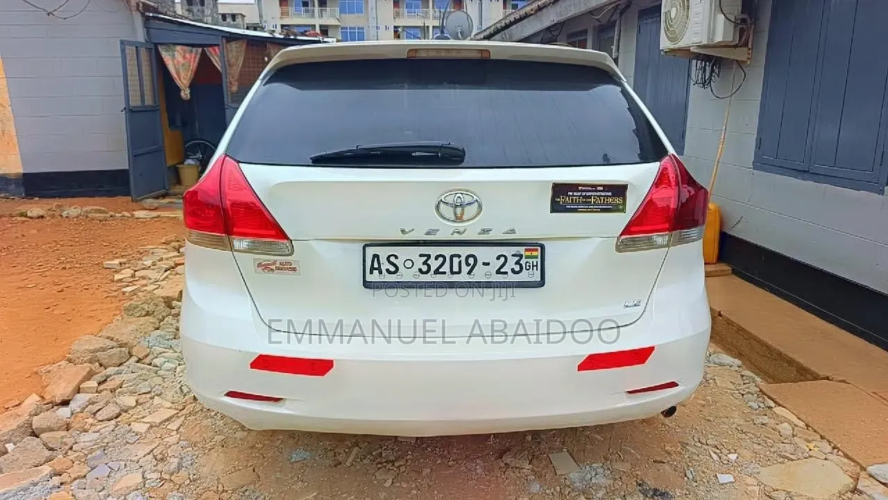 Toyota Venza AWD 2012 White