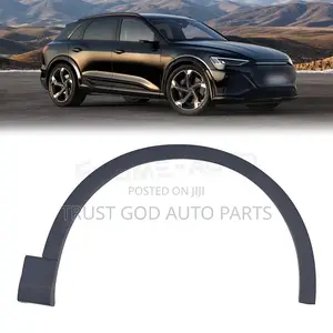 Audi Q8 Fender Moulding