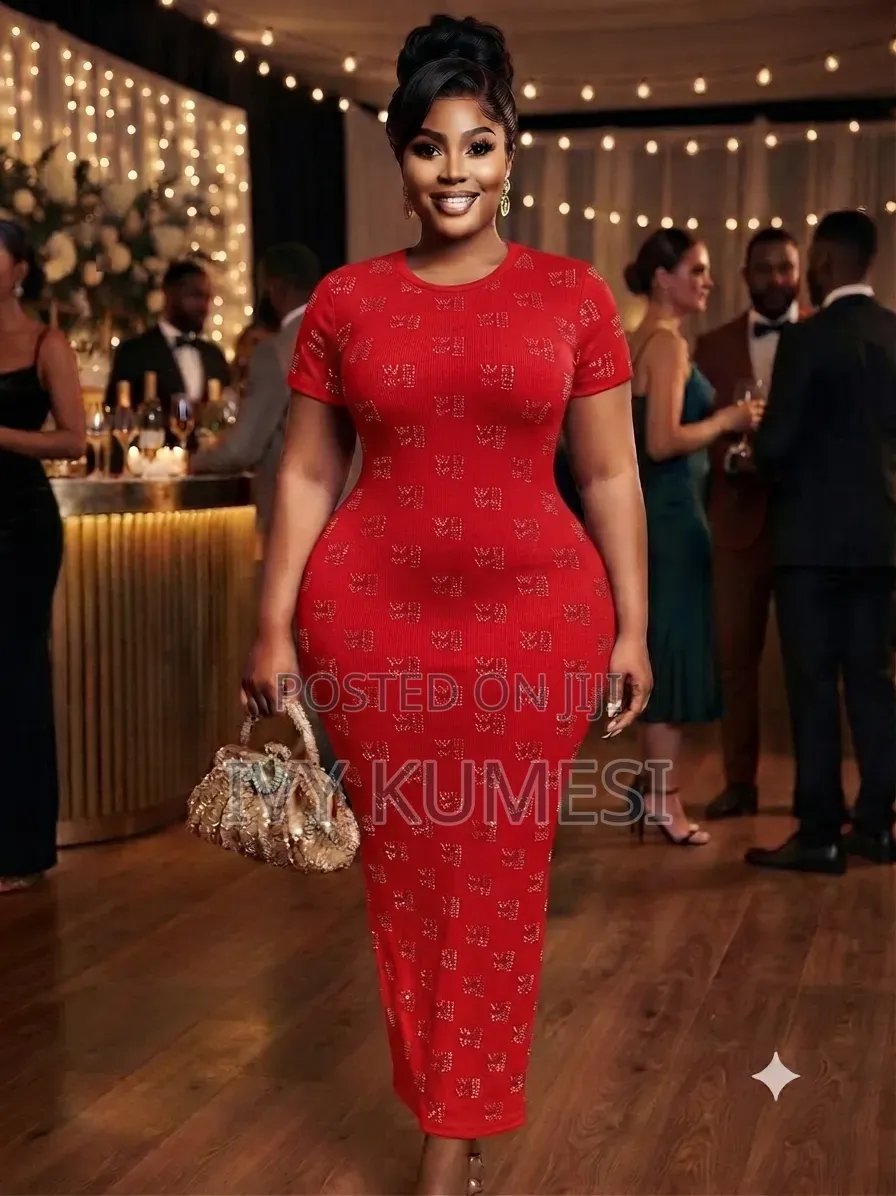 Elegant Rhinestone-Embellished Short-Sleeve Maxi Dress