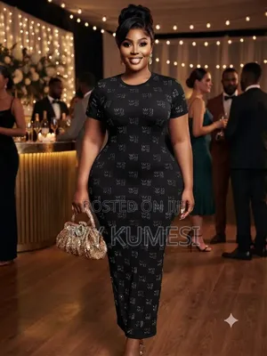 Elegant Rhinestone-Embellished Short-Sleeve Maxi Dress