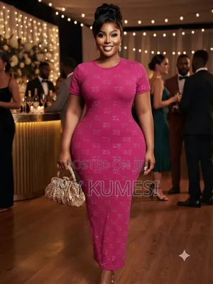 Elegant Rhinestone-Embellished Short-Sleeve Maxi Dress