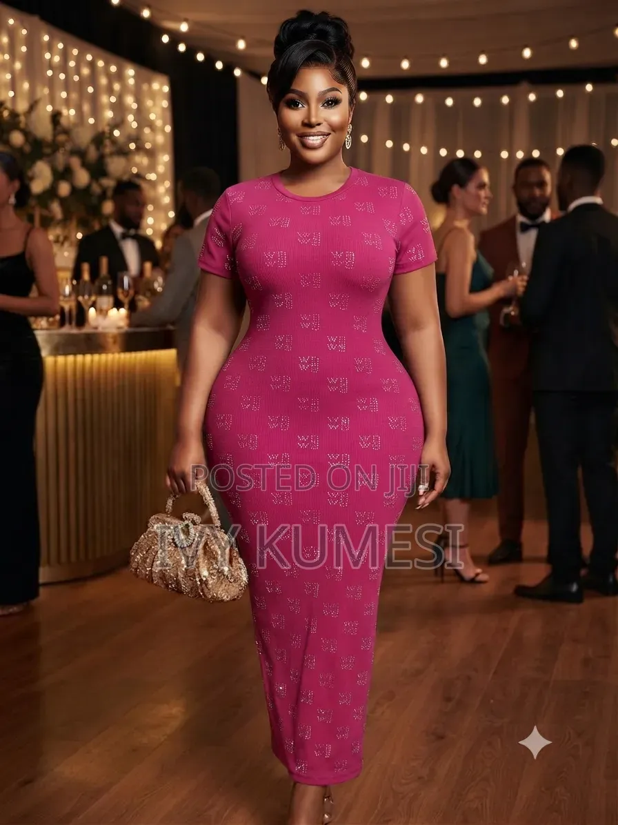 Elegant Rhinestone-Embellished Short-Sleeve Maxi Dress