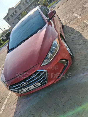 Hyundai Elantra 2017 Red