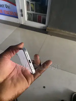 Apple iPhone 16 256 GB White