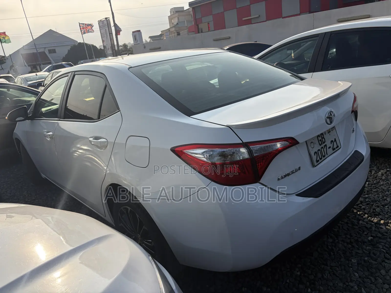Toyota Corolla S 4dr Sedan (1.8L 4cyl CVT) 2016 White