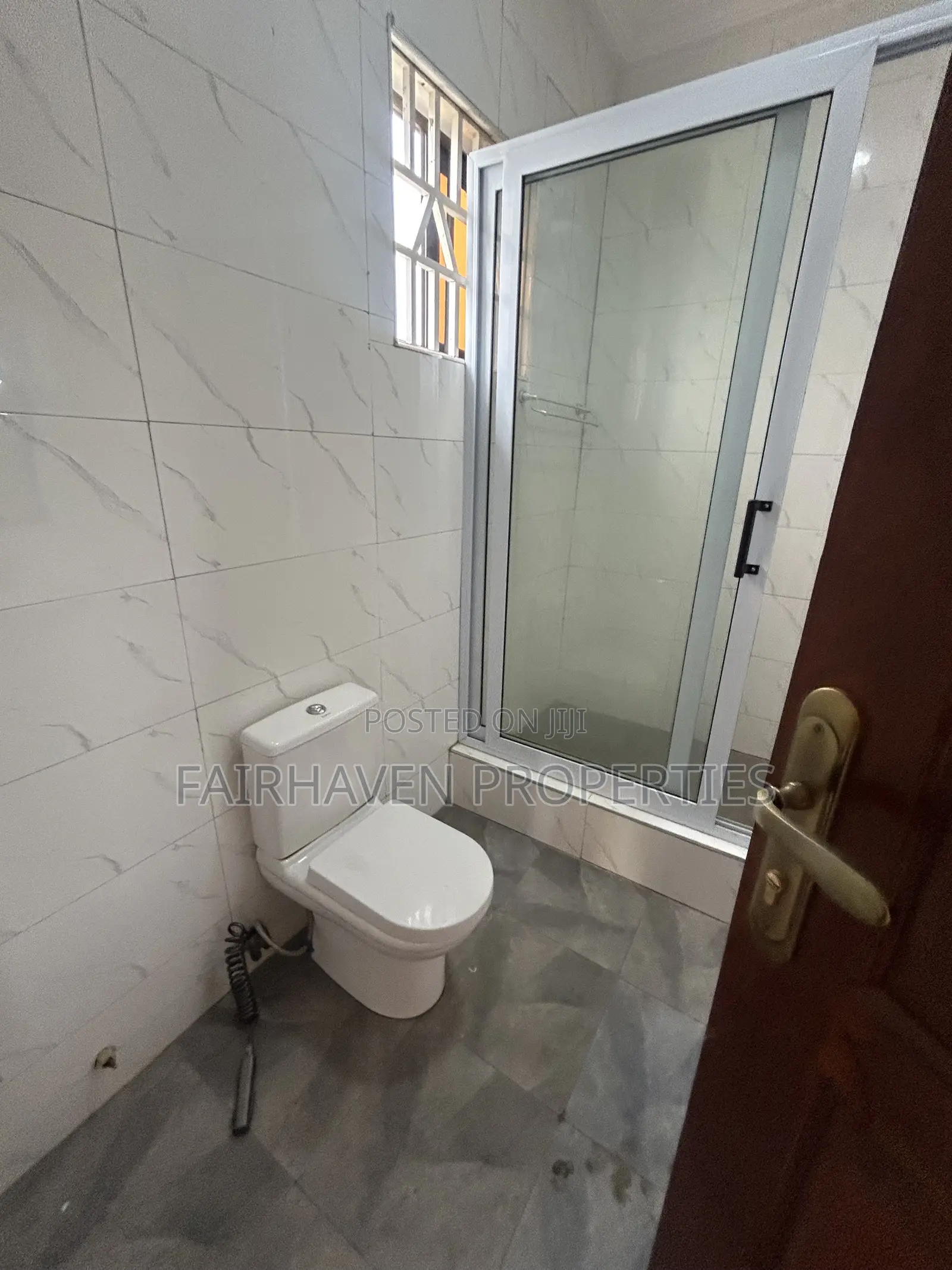 3bdrm Apartment in East Airport, Burma Camp for rent
