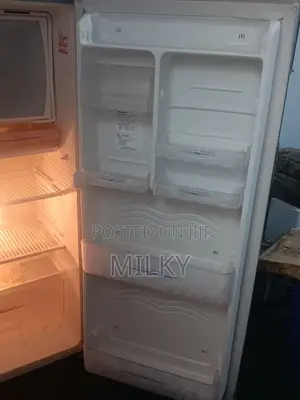 Fridge (Sharp)