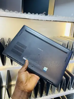 Laptop Dell Latitude 7420 16GB Intel Core i5 SSD 256GB