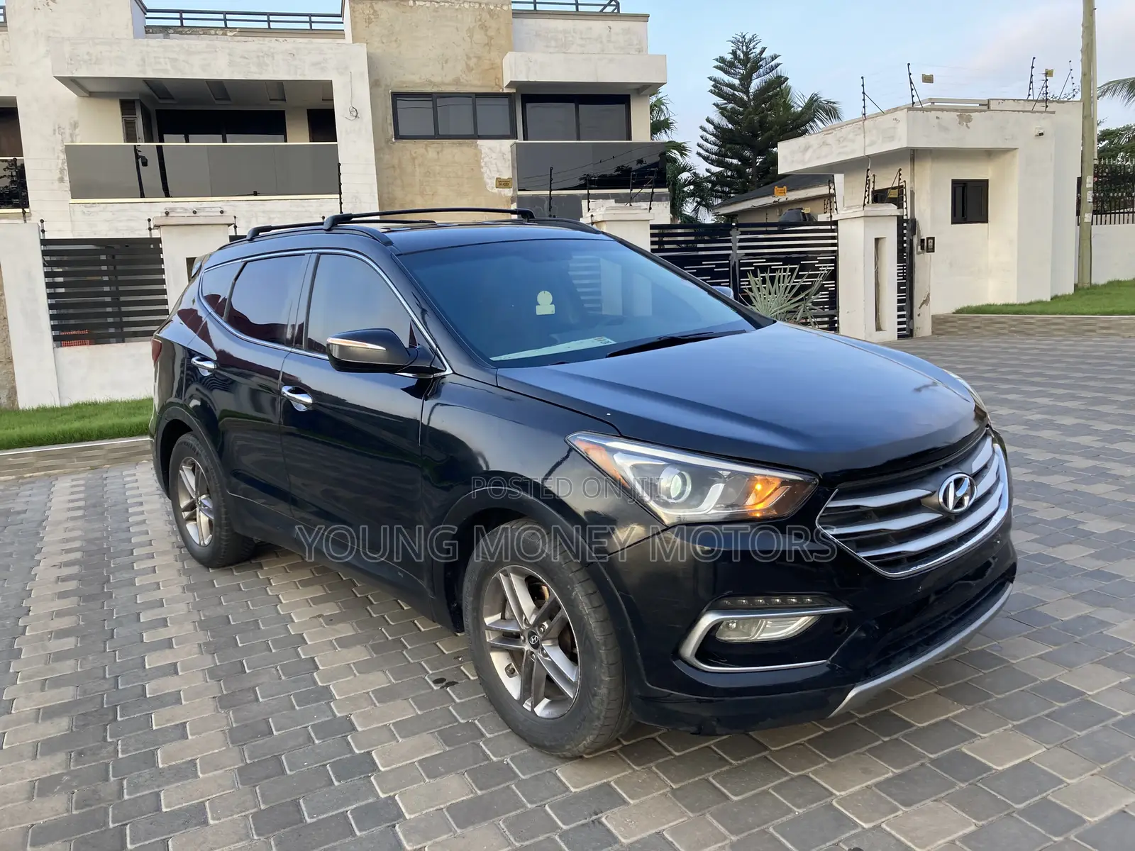 Hyundai Santa Fe 2018 Black
