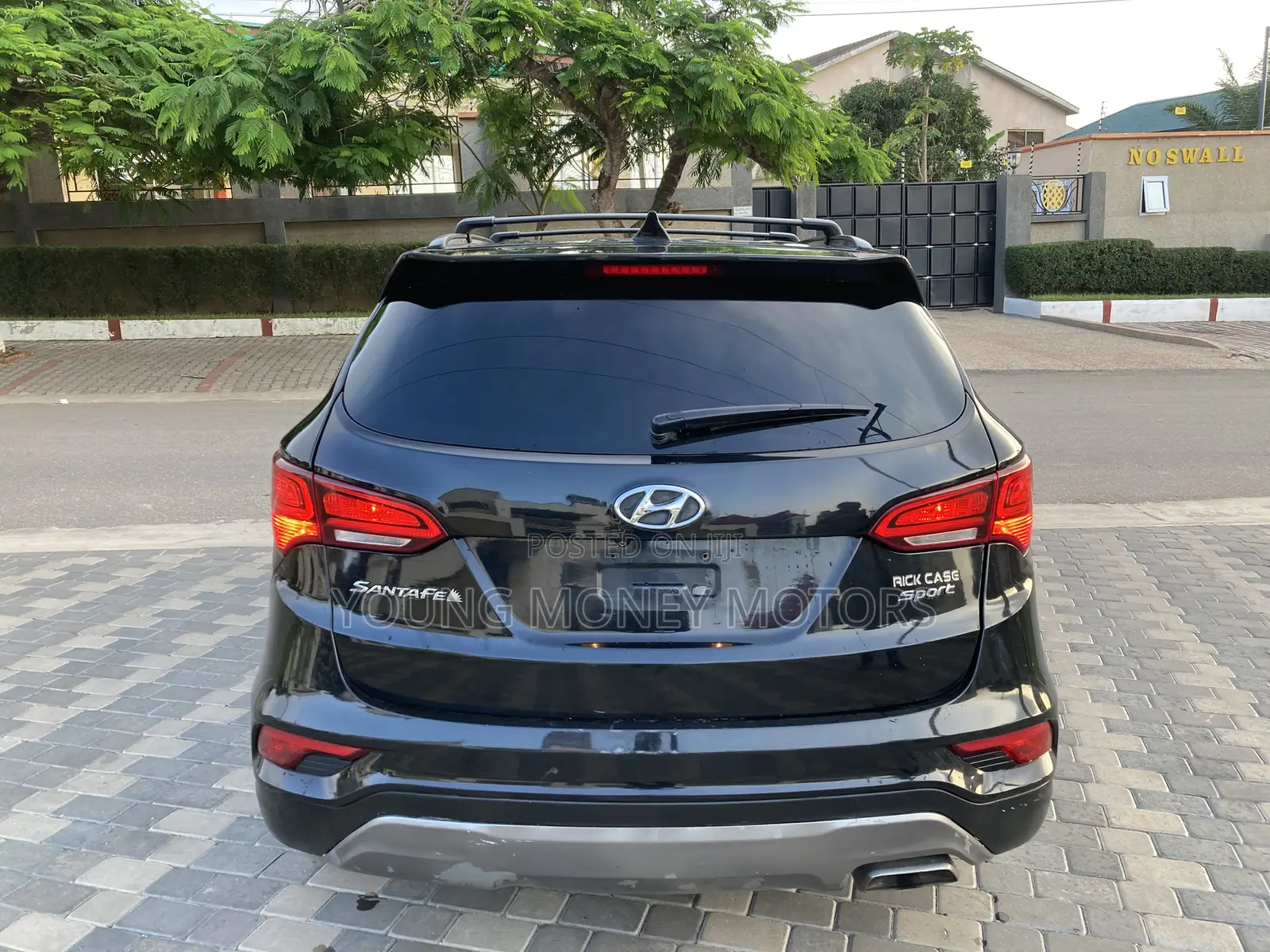 Hyundai Santa Fe 2018 Black