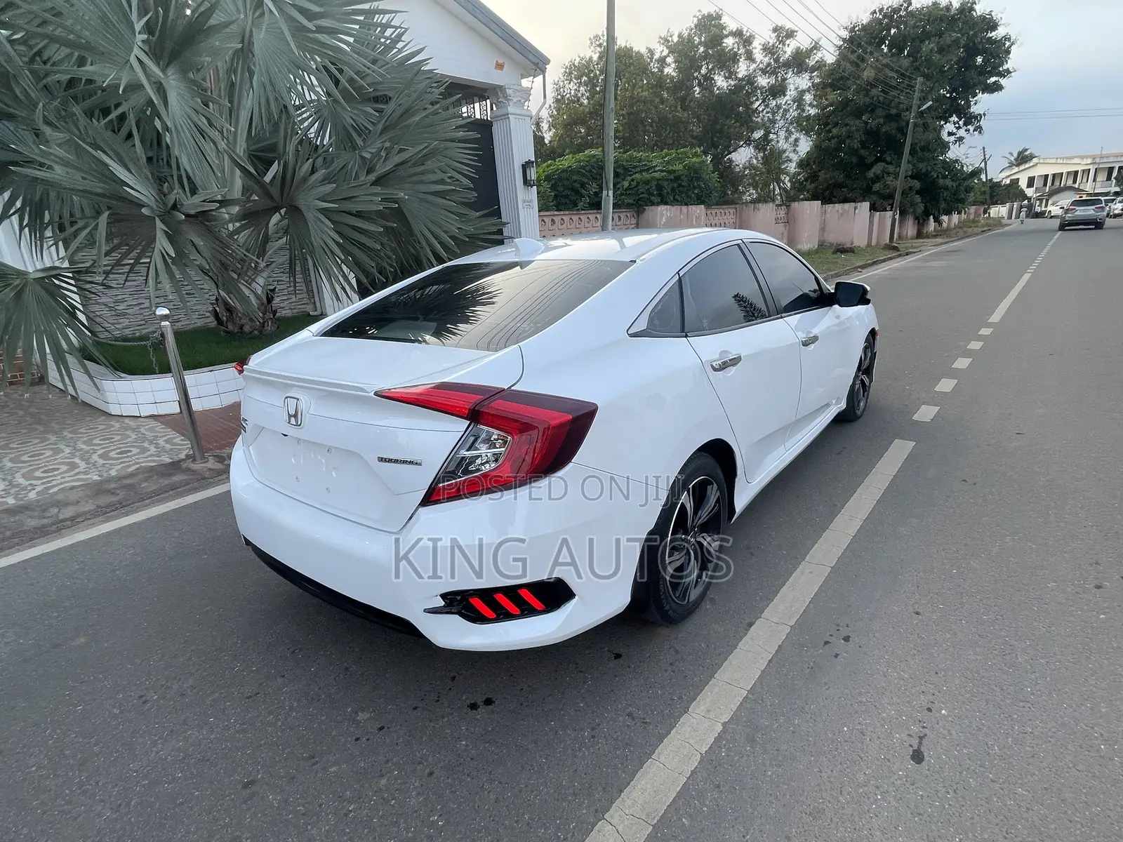 Honda Civic EX-T 4dr Sedan (1.5L 4cyl) 2017 White