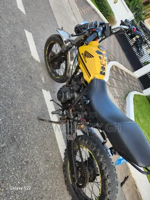 Honda CBR 2020 Yellow