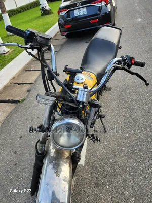 Honda CBR 2020 Yellow
