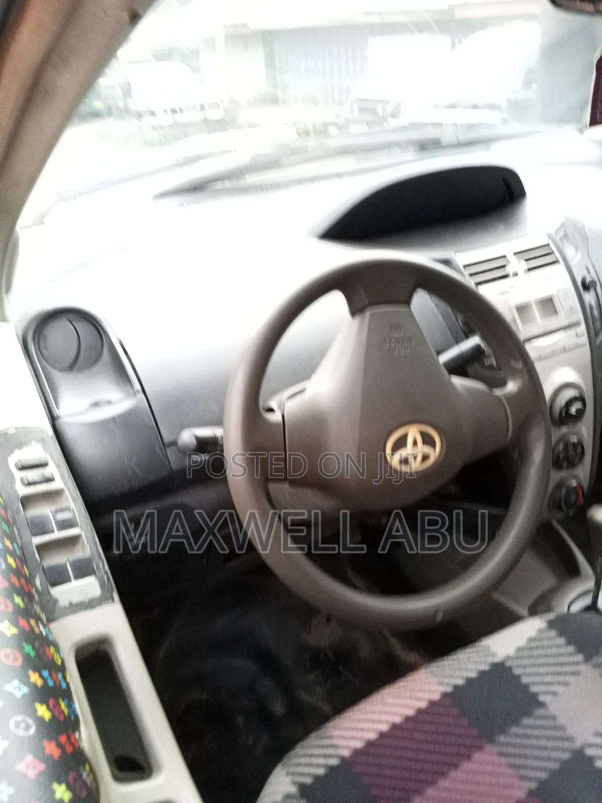 Toyota Vitz 2010 Gray