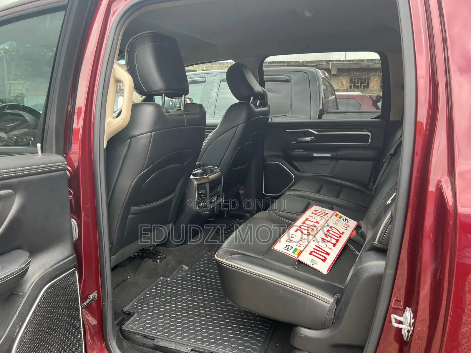 Dodge RAM 1500 5.7 Petrol AWD 2021 Maroon