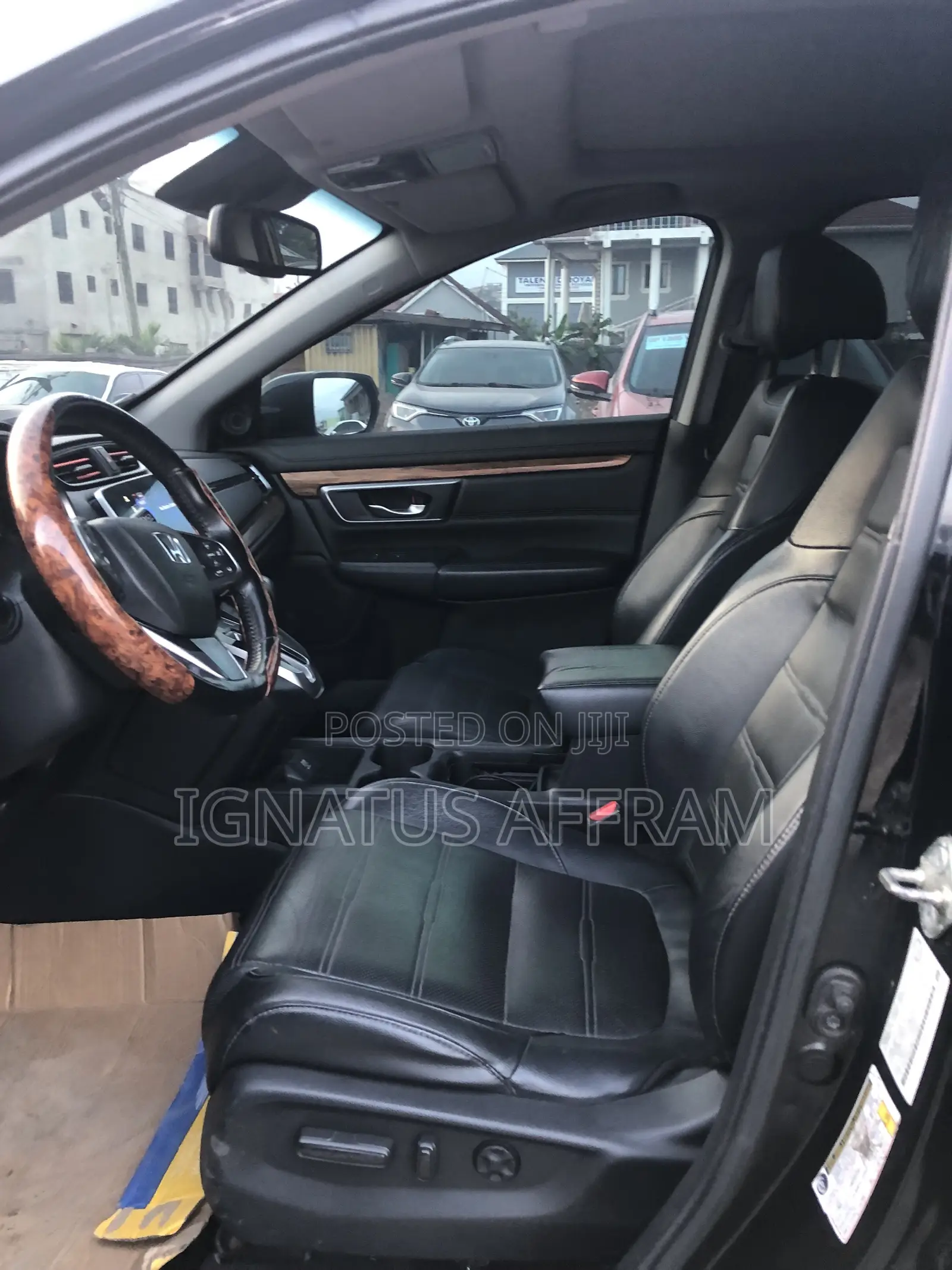 Honda CR-V Touring 4dr SUV AWD (1.5L 4cyl CVT) 2017 Black
