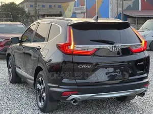 Honda CR-V Touring 4dr SUV AWD (1.5L 4cyl CVT) 2017 Black