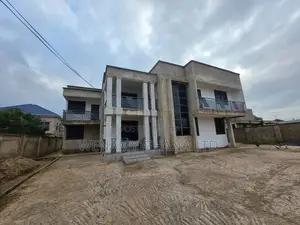 5bdrm House in Gbetsile, Accra Metropolitan for sale