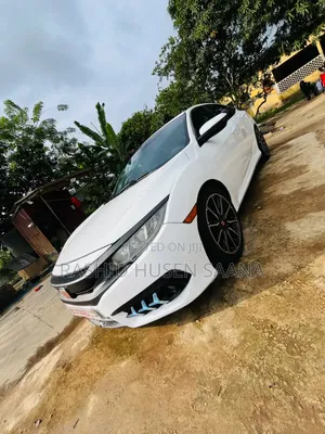Honda Civic EX Sedan 2018 White