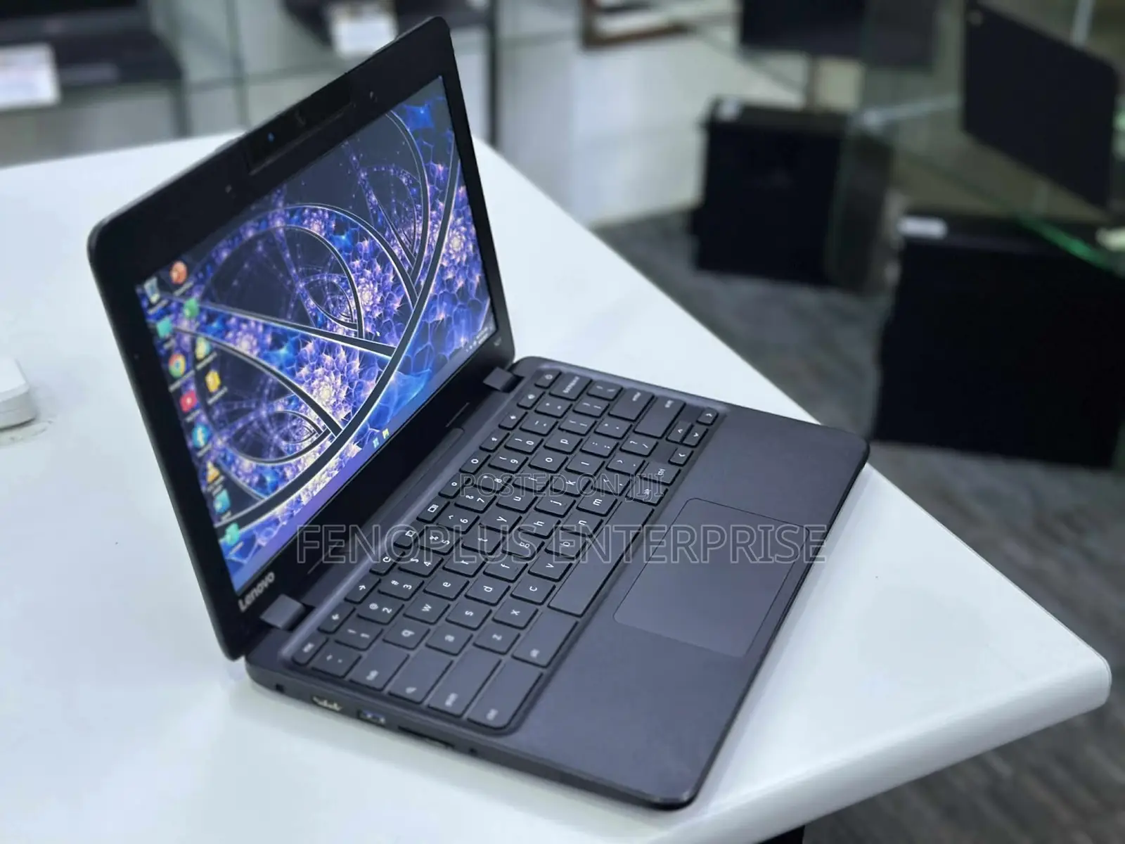 Laptop Lenovo 100e 4GB Intel Celeron SSD 128GB