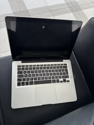 Laptop Apple MacBook Pro 2011 6GB Intel Core i5 SSD 256GB