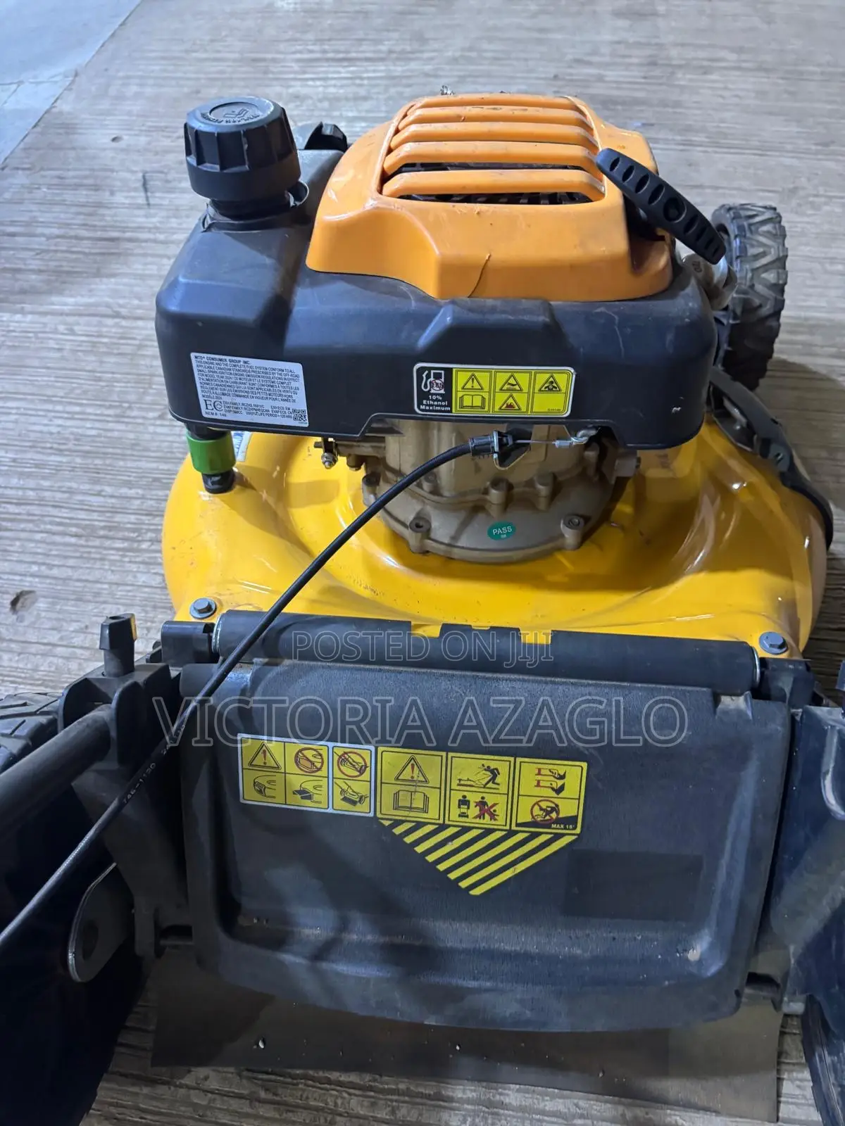 Cub Cadet SC 100 HW Push Lawn Mower