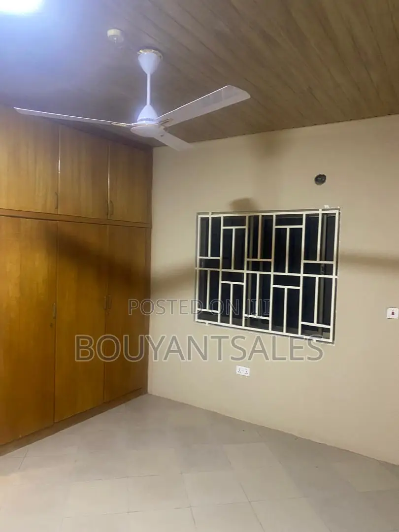 3bdrm House in Ashongman Estate for rent